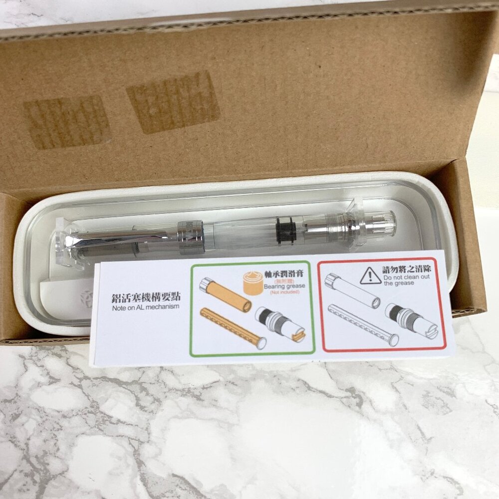 TWSBI Diamond 580 Aluminum Fountain Pen - F Nib - Clear - Picture 7 of 16